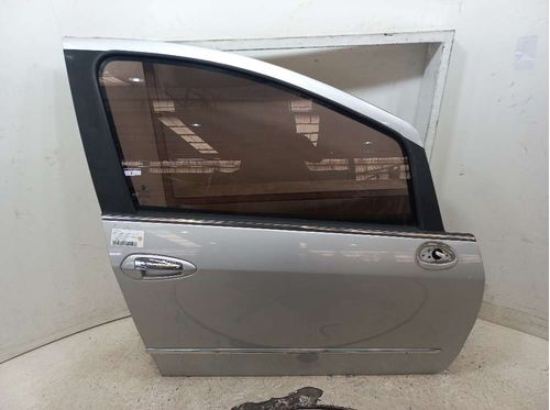 PORTA DIANTEIRA DIR FIAT LINEA 1.8 2016