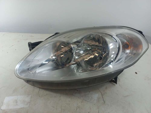 FAROL ESQUERDO FIAT PALIO 1.4 2013