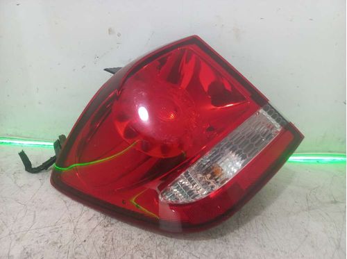 LANTERNA ESQUERDA FIAT FREEMONT 2.4 2015