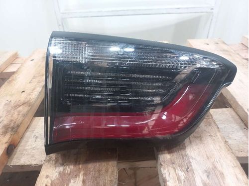LANTERNA DA TAMPA ESQUERDA JEEP COMPASS 2.0 2017