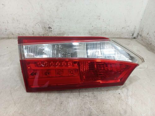 LANTERNA DA TAMPA ESQUERDA TOYOTA COROLLA 2.0 2015
