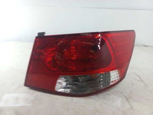 LANTERNA DIREITA KIA CERATO 1.6 2013