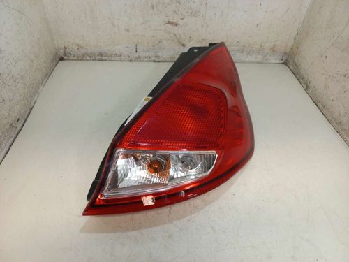 LANTERNA DIREITA FORD FIESTA 1.6 2016