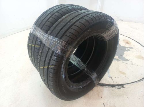 PAR DE PNEU NISSAN LIVINA 1.8 2012