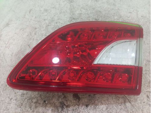 LANTERNA DA TAMPA DIREITA NISSAN SENTRA 2.0 2014
