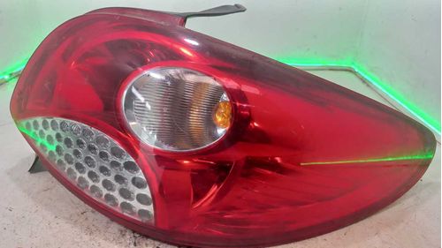 LANTERNA DIREITA PEUGEOT 207 1.4 2013