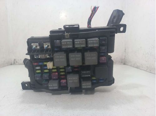 CAIXA DE FUSIVEIS KIA CARENS 2.0 2012