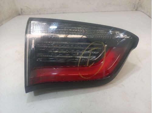 LANTERNA DA TAMPA ESQUERDA JEEP COMPASS 2.0 2019