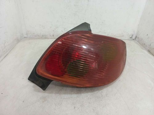 LANTERNA DIREITA PEUGEOT 206 1.4 2008