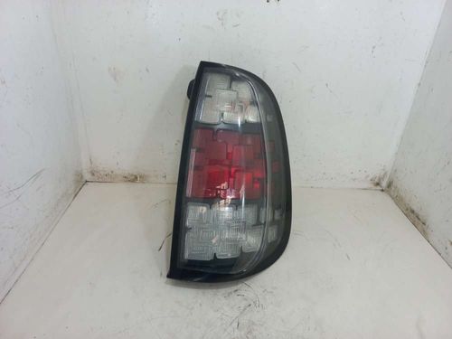 LANTERNA DIREITA FIAT UNO 1.0 2016