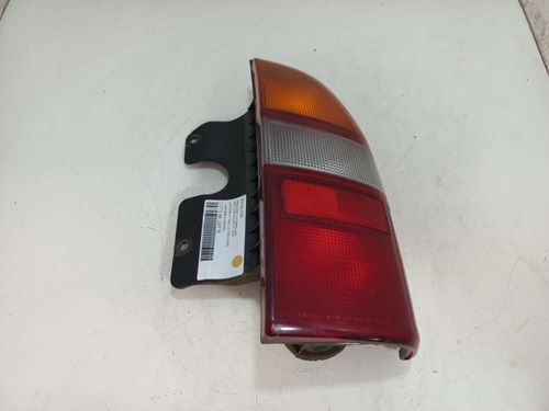 LANTERNA DIREITA CHEVROLET TRACKER 2.0 2004