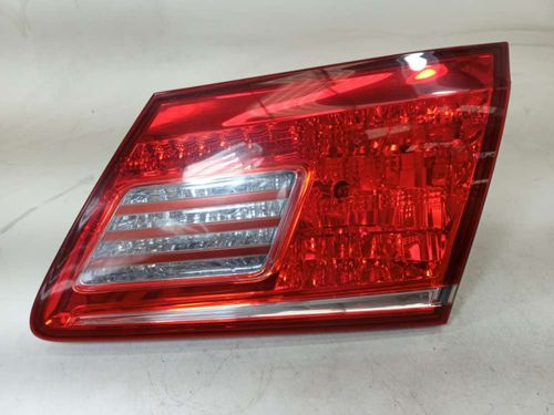 LANTERNA DA TAMPA DIREITA LEXUS ES 3.5 2011