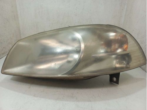 FAROL ESQUERDO FIAT SIENA 1.0 2013