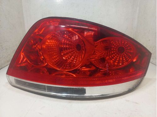 LANTERNA DIREITA FIAT LINEA 1.9 2009