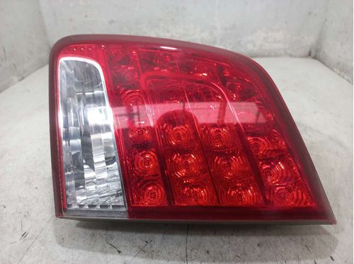 LANTERNA DA TAMPA DIREITA KIA SORENTO 2.4 2011