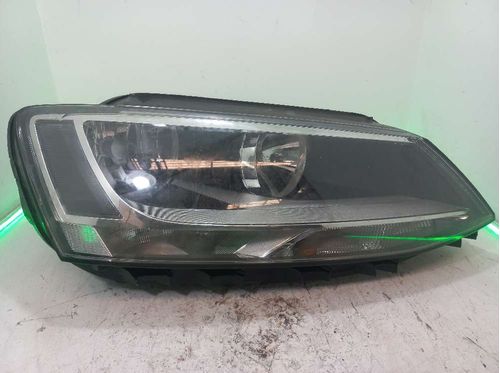 FAROL DIREITO VOLKSWAGEN JETTA 2.0 2014