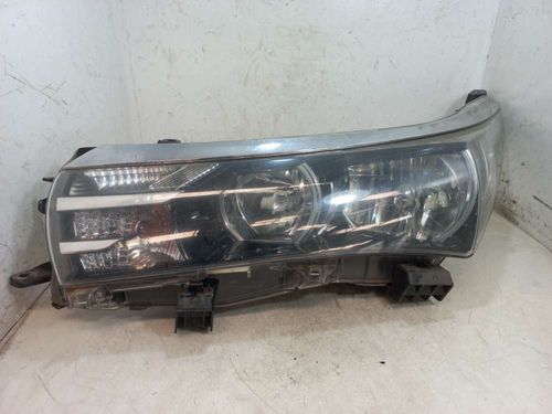 FAROL ESQUERDO TOYOTA COROLLA 2.0 2015