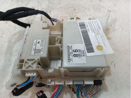 CAIXA DE FUSIVEIS TOYOTA YARIS 1.5 2021