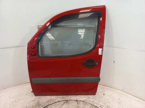 PORTA DIANTEIRA ESQ FIAT DOBLO 1.4 2011