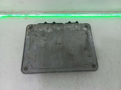 MODULO DE INJECAO VOLKSWAGEN BORA 2.0 2001