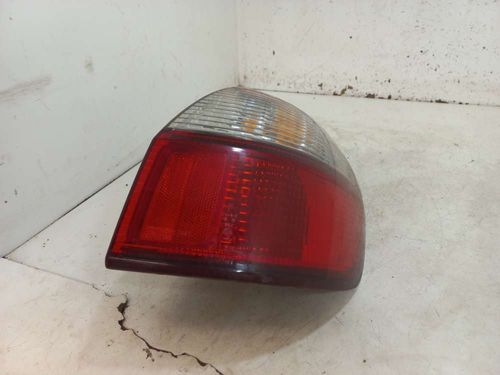 LANTERNA DIREITA SUBARU LEGACY 2.5 2001