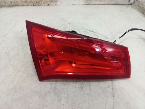LANTERNA DA TAMPA ESQUERDA CITROEN C4 2.0 2014