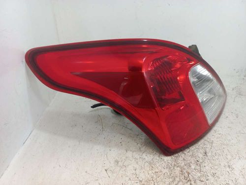 LANTERNA ESQUERDA NISSAN VERSA 1.0 2019
