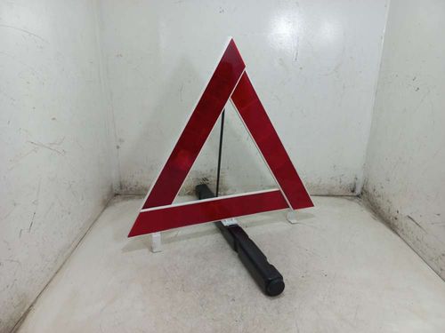TRIANGULO DE SEGURANCA CHEVROLET ONIX  1.4 2019