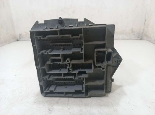 CAIXA DE FUSIVEIS FIAT STILO 1.8 2008