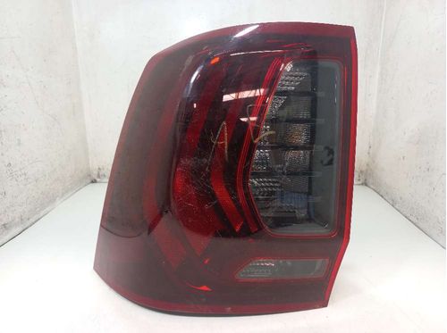 LANTERNA ESQUERDA RENAULT OROCH 2.0 2016