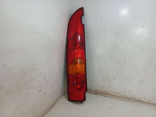 LANTERNA ESQUERDA RENAULT KANGOO 1.6 2016