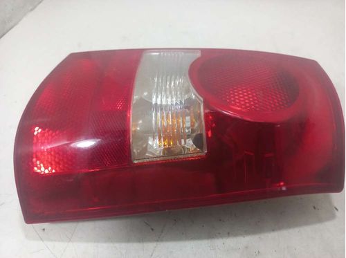 LANTERNA DIREITA VOLKSWAGEN PARATI 1.6 2010