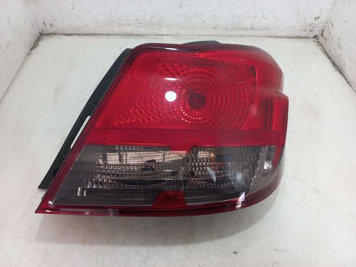 LANTERNA DIREITA CHEVROLET ONIX 1.4 2016