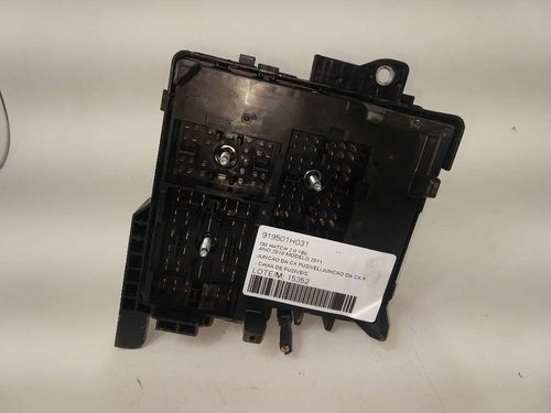 CAIXA DE FUSIVEIS HYUNDAI I30 2.0 2011
