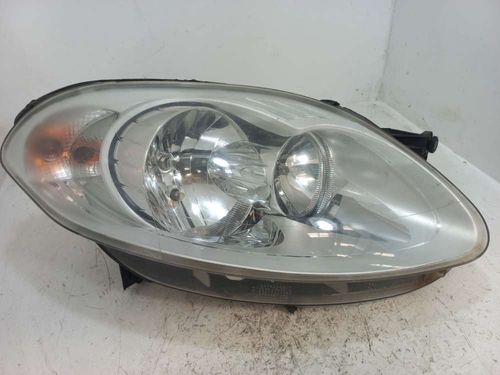 FAROL DIREITO FIAT PALIO 1.0 2017