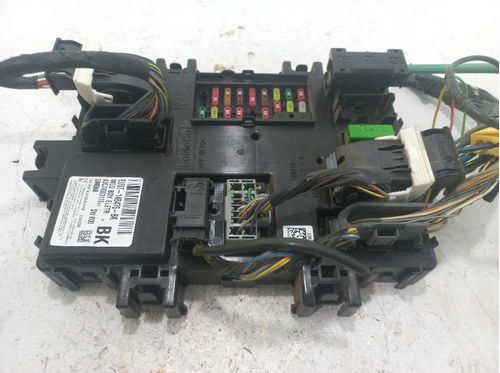 CAIXA DE FUSIVEIS FORD KA 1.0 2016