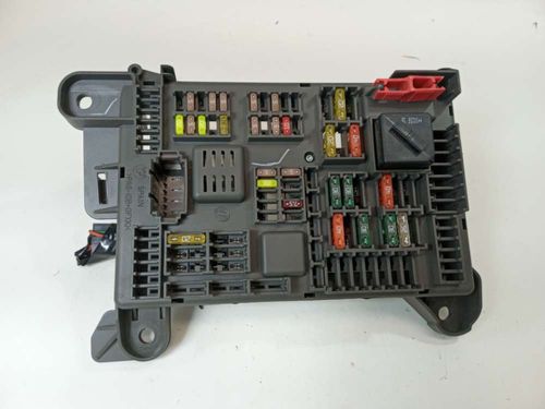 CAIXA DE FUSIVEIS BMW X6 3.0 2011