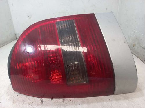 LANTERNA ESQUERDA VOLKSWAGEN GOL 1.0 2002