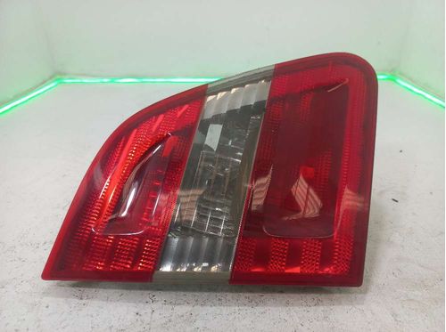 LANTERNA DA TAMPA ESQUERDA MERCEDES BENZ CLASSE 1.7 2010