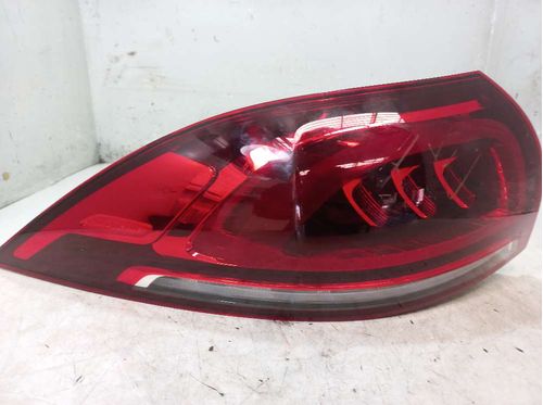 LANTERNA ESQUERDA MERCEDES BENZ GLE400 D 3.0L 2022