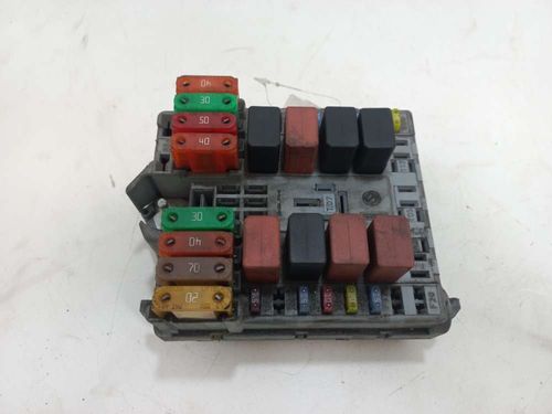 CAIXA DE FUSIVEIS FIAT PALIO 1.8 2010