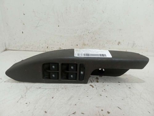 INTERRUPTOR VIDRO DIANT. ESQ CHEVROLET SPIN 1.8 2015