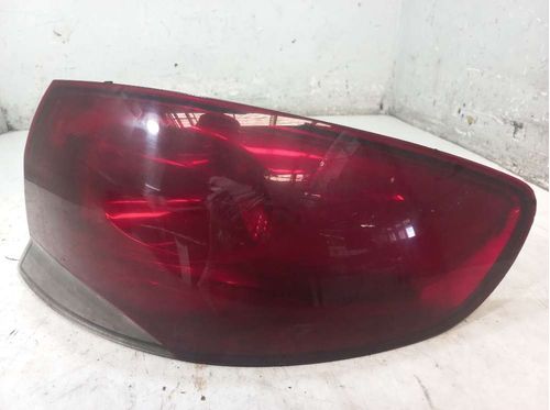 LANTERNA DIREITA FIAT SIENA 1.0 2011