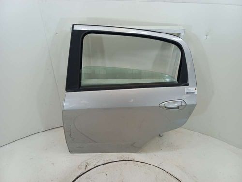 PORTA TRASEIRA ESQ FIAT PUNTO 1.6 2016