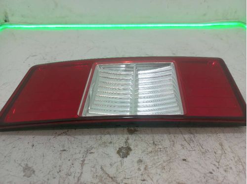 REFLETOR FIAT STRADA 1.8 2009
