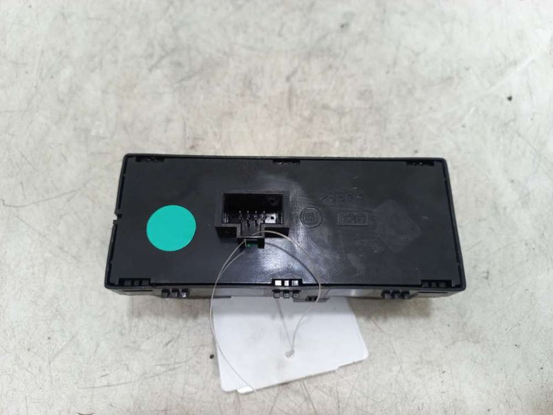 image-6d09a5d79e3c4b0da55fe5e5dfa71b81