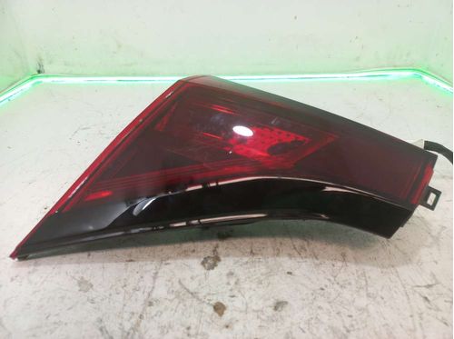LANTERNA DA TAMPA ESQUERDA NISSAN KICKS 1.6 2024
