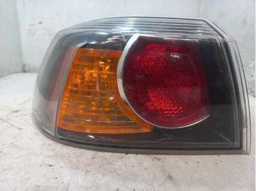 LANTERNA ESQUERDA MITSUBISHI LANCER 2.0 2014