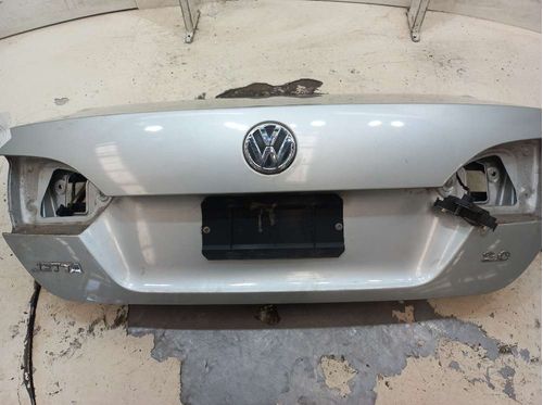 TAMPA TRASEIRA VOLKSWAGEN JETTA 2.0 2012