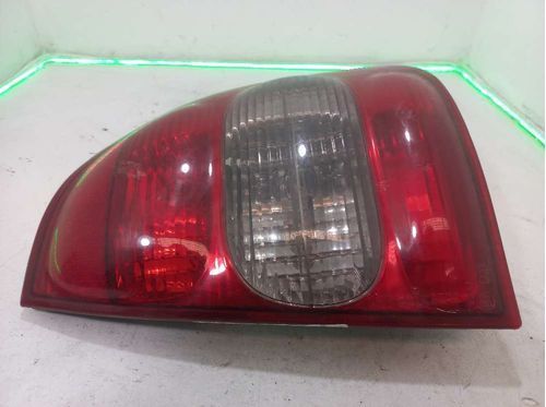 LANTERNA DIREITA CHEVROLET CORSA SEDAN GLS 1.6 MPFI 5P 1.6L 2001